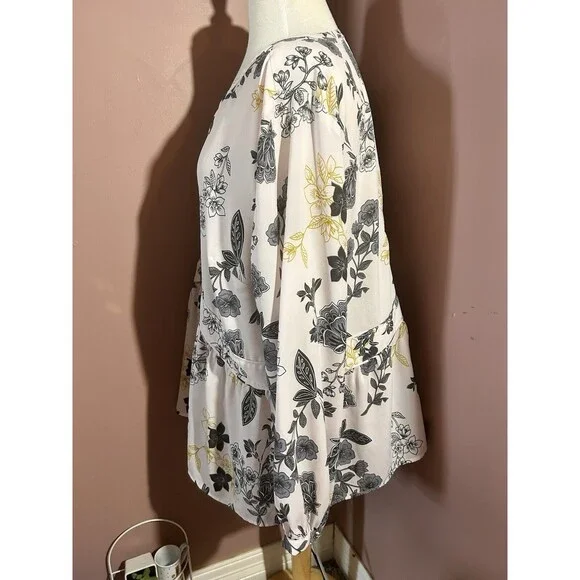 Loft Plus Powder Pink Multicolor Floral Print Long Sleeve Blouse Womens Size 22 - Picture 2 of 9